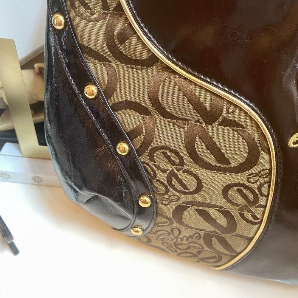 Nwot ENYCE BROWN AND LOGO PURSE - Picture 4 of 11